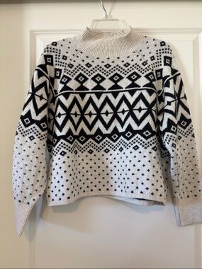 Old Navy Black & Cream Fair Isle Turtleneck Sweater
